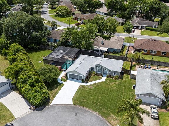 2nd image of 3 Park Meadow Cir