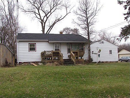 2nd image of 1949 McKinley Ave