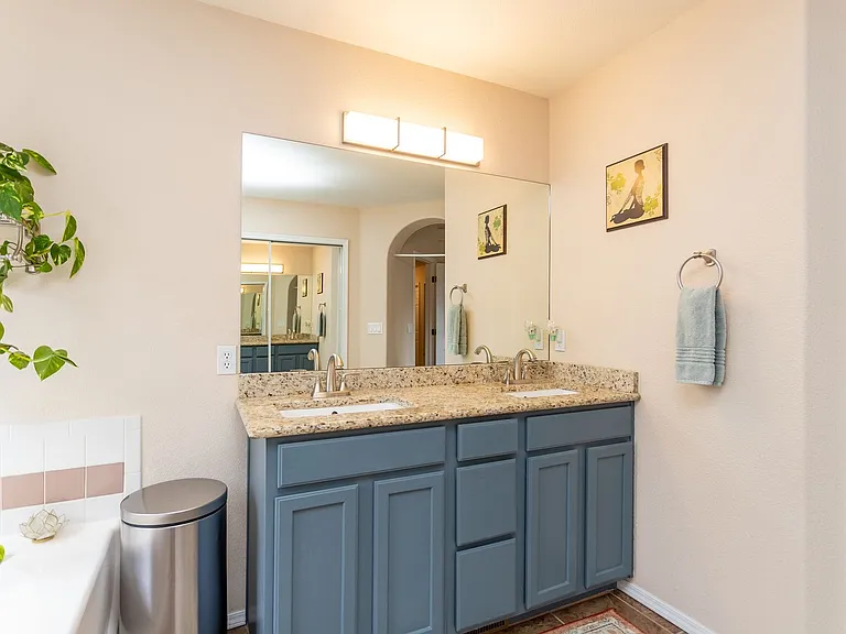 5712 Stable Ct — Photo 26
