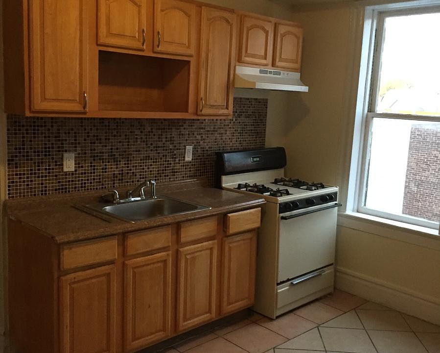 1st image of 1422 Springfield Ave