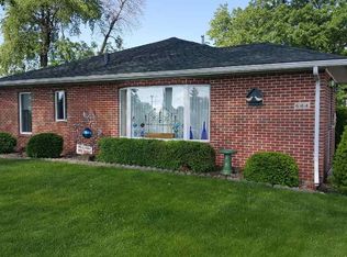 644 S Hackett Rd, Waterloo, IA 50701