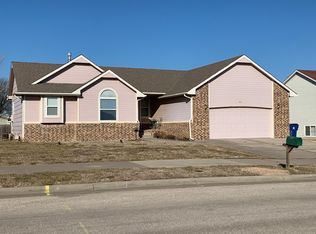 412 E Douglas Ave, Andover, KS 67002