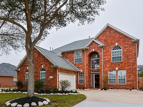 2nd image of 6102 Meadowstream Ct