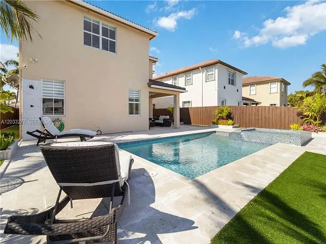 8551 NW 110th Ave — Photo 12
