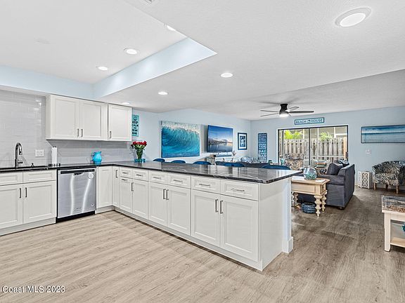 2nd image of 1710 Atlantic St APT 5B