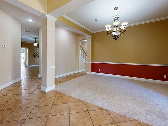 5th image of 11 Creekside Dr