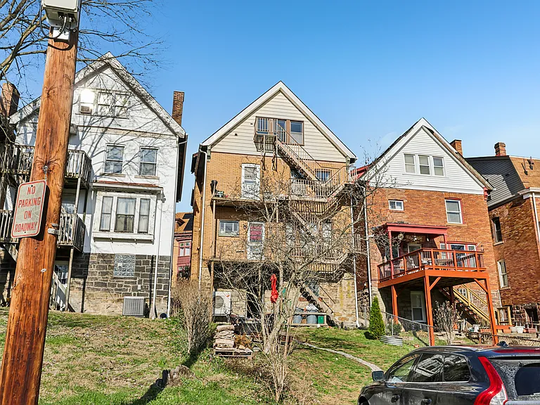 315 Barnes St #1 — Photo 11