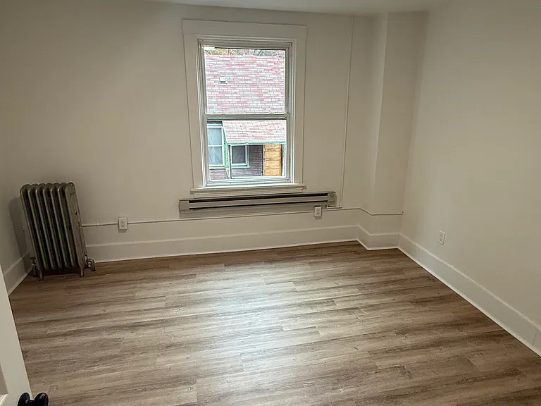 1304 Electric Ave #3 — Photo 6