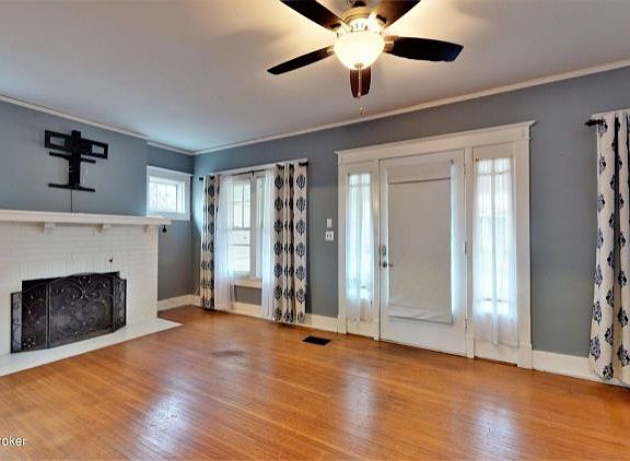 5th image of 2820 Eleanor Ave