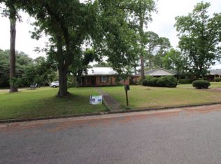 1814 Doncaster Dr, Albany, GA 31707