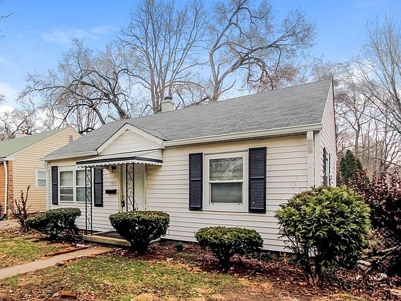 3rd image of 3331 Orchard Ave