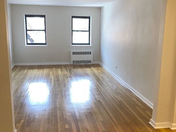 5th image of 9960 64th Ave #2T