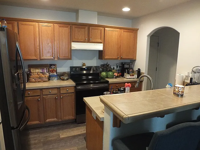 1100 W Historic Columbia River Hwy — Photo 3