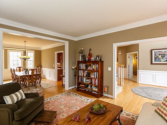 4th image of 5421 Grist Mill Woods Way