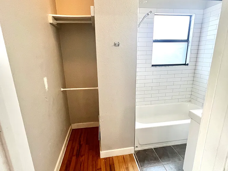 The Monte Apartments — Photo 6