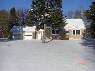 1286 Riverdale Dr, Oneida, WI 54155