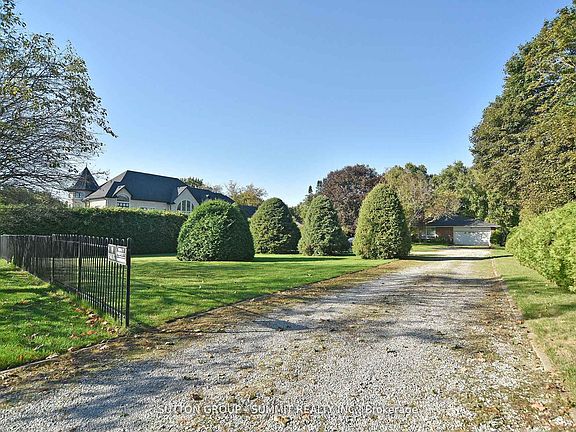 4th image of 7658 9th Line