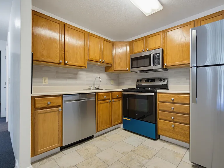 123 English Village Rd #202 — Photo 13