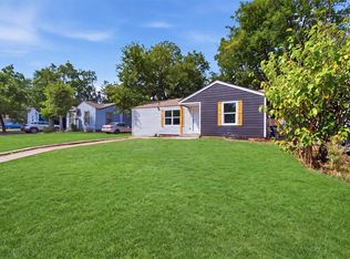 905 E Shaw St, Fort Worth, TX 76110