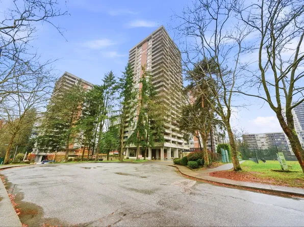 3755 Bartlett Ct #503, Burnaby, BC V3J 7G7