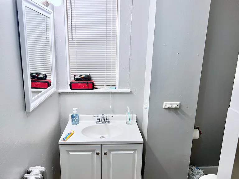 121 Hillside St #1 — Photo 7