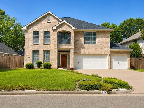 17807 Valley Palms Dr, Spring, TX 77379