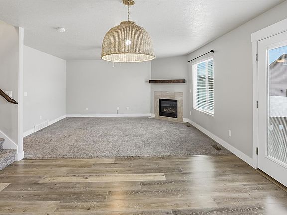 5th image of 2142 W 3100th St S
