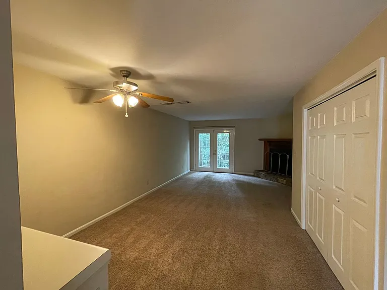 3234 W Wimbledon Dr — Photo 5