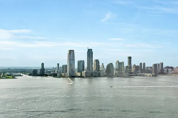 Rented by Bold New York | media 30