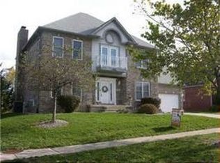 949 Bayside Dr, Greenwood, IN 46143
