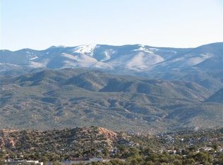 3020 Monte Sereno Dr, Santa Fe, NM 87506