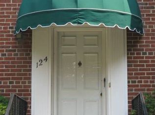 124 Emerson Gdns, Lexington, MA 02420