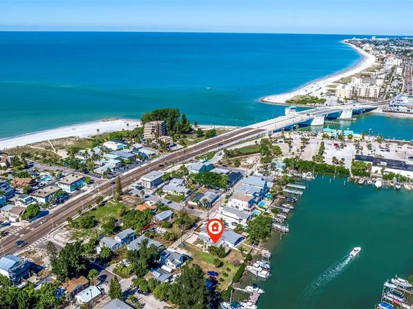 12512 Lagoon Ln, Treasure Island, FL 33706