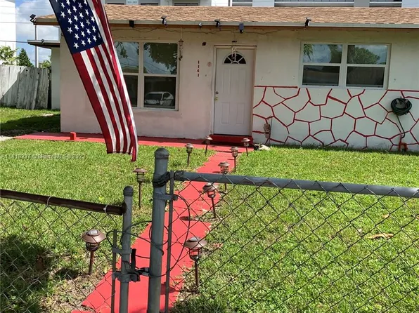 1141 NE 214th St, Miami, FL 33179