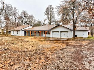 11651 E Robin Rd, Midwest City, OK 73130