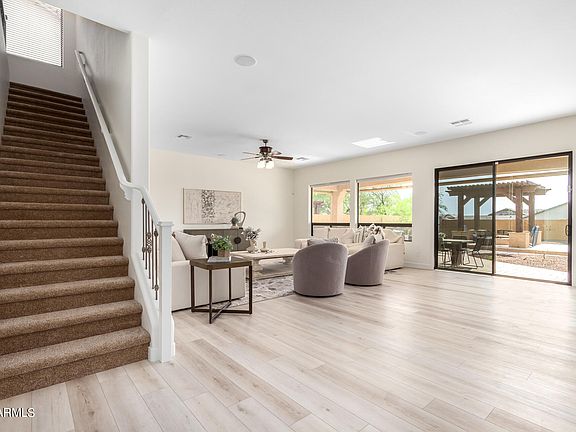 3rd image of 1932 N CHANNING Drive