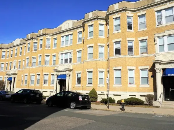 Kelton Street Apartments