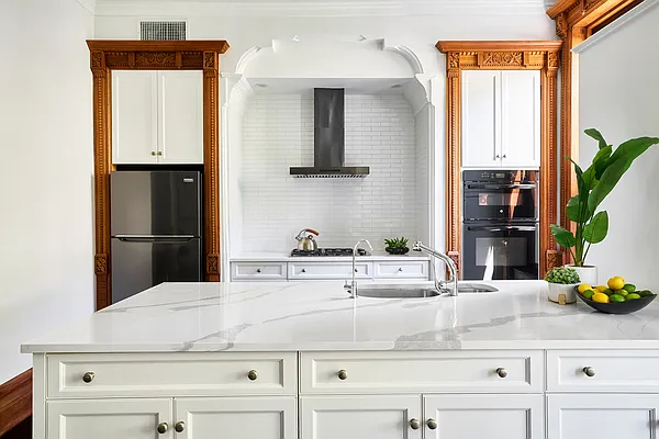 Sold by Compass | media 6
