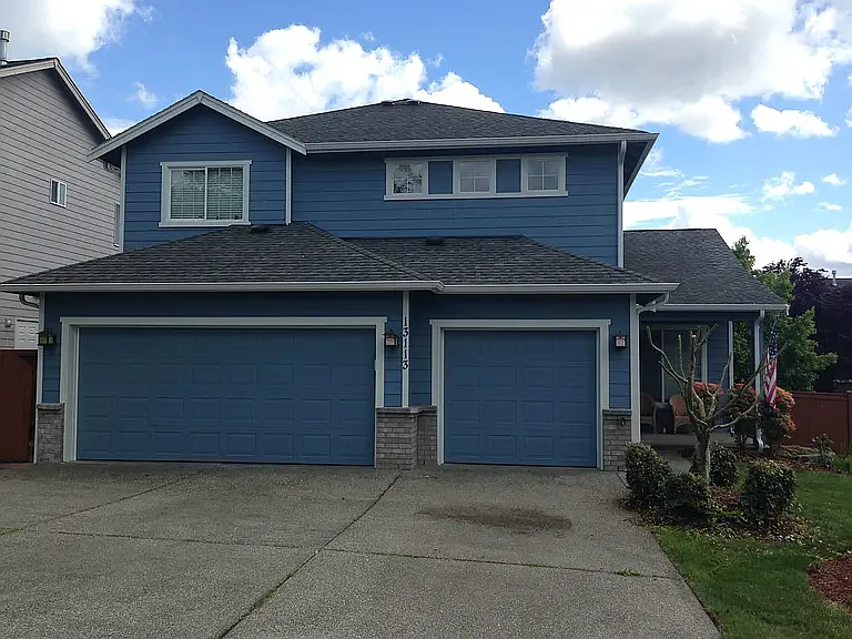 4 bed, 2.5 bath, 2656 sqft, $5,200 — Photo 1