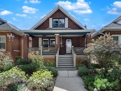 5023 W Oakdale Ave, Chicago, IL, 60641