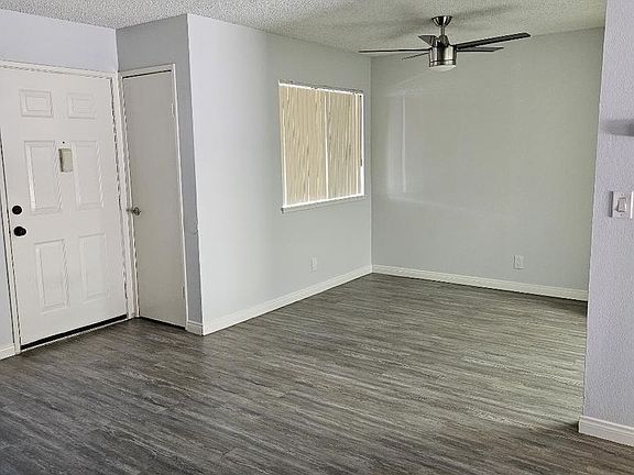 4th image of 27077 Hidaway Ave #10