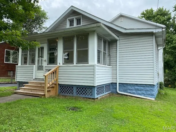 3704 Aberdeen Ave, Alton, IL 62002