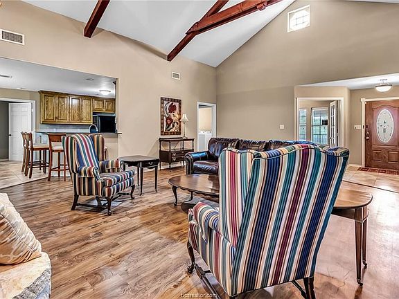 5th image of 4218 Golden Eagle Dr
