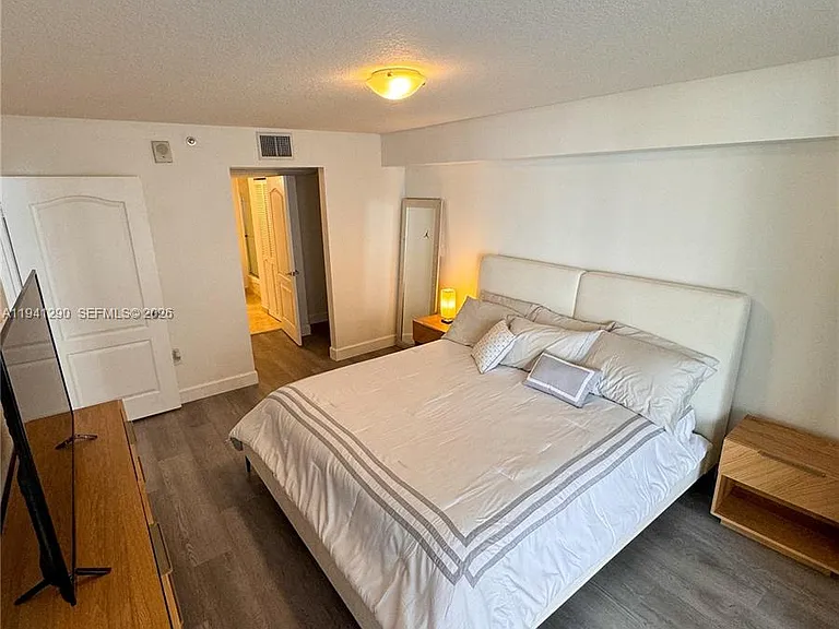 1200 Brickell Bay Dr #1708 — Photo 11