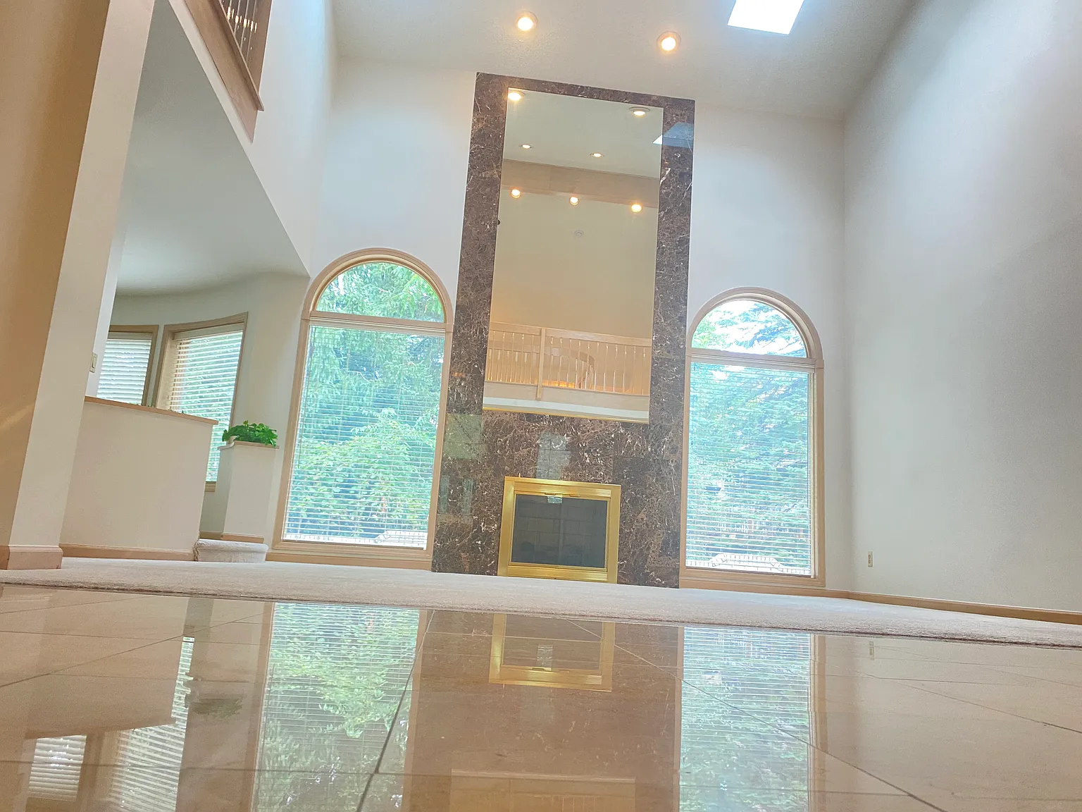 4 bed, 3777 sqft, $4,700 — Photo 2