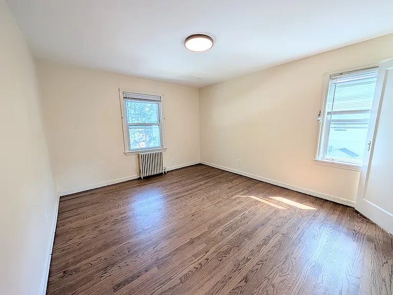 139 Eastern Way #2R — Photo 7