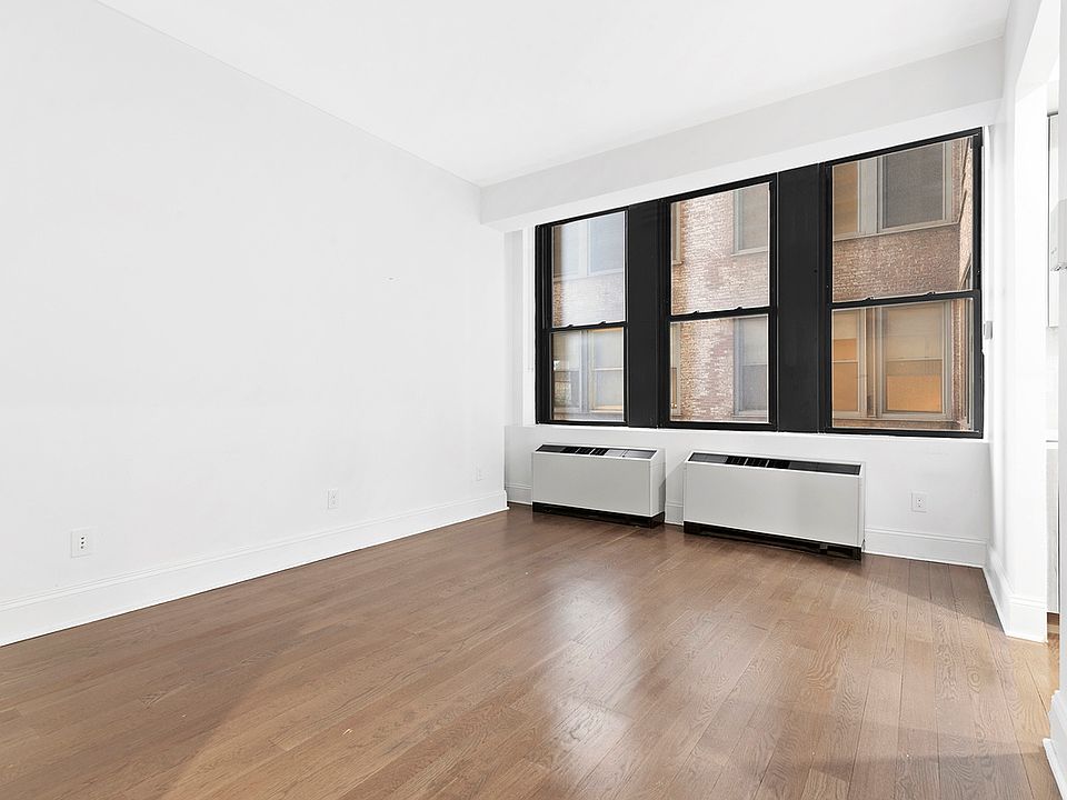 1st image of 15 Park Row APT 7G