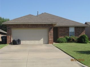 341 NW 118th St, Oklahoma City, OK 73114