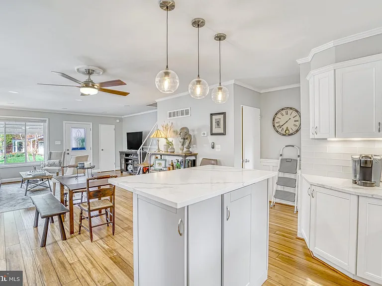 113 E Taylor Run Pkwy — Photo 13