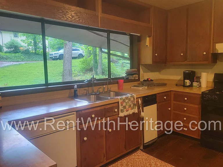 1050 Flamingo Dr — Photo 21